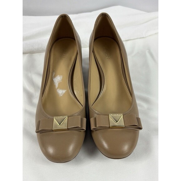 Michael Kors Heels Nude Tan 8.5 M Round Toe Block Heel Pumps Bow - Picture 11 of 11